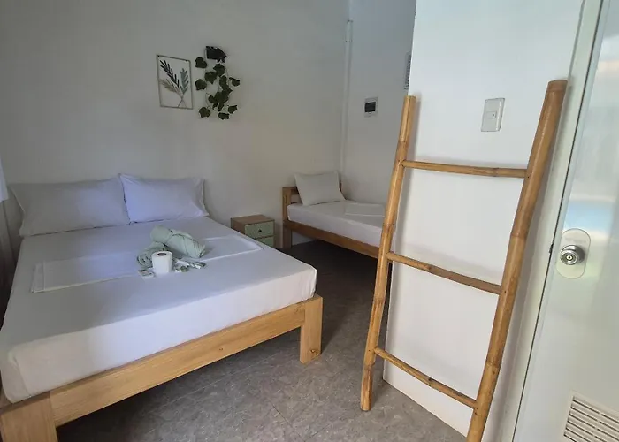 Camotes Hostel *