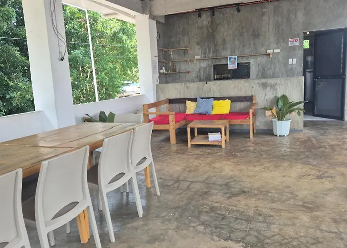 Camotes 호스텔