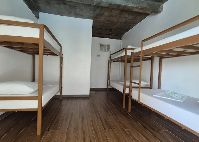 Hostel Camotes *