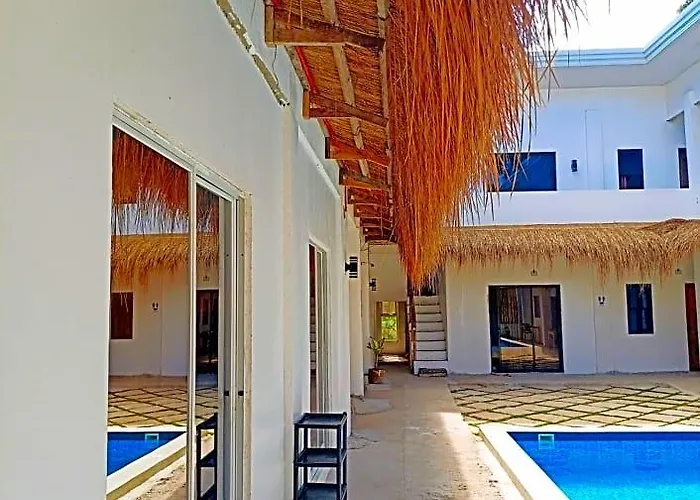 Hostel Camotes *