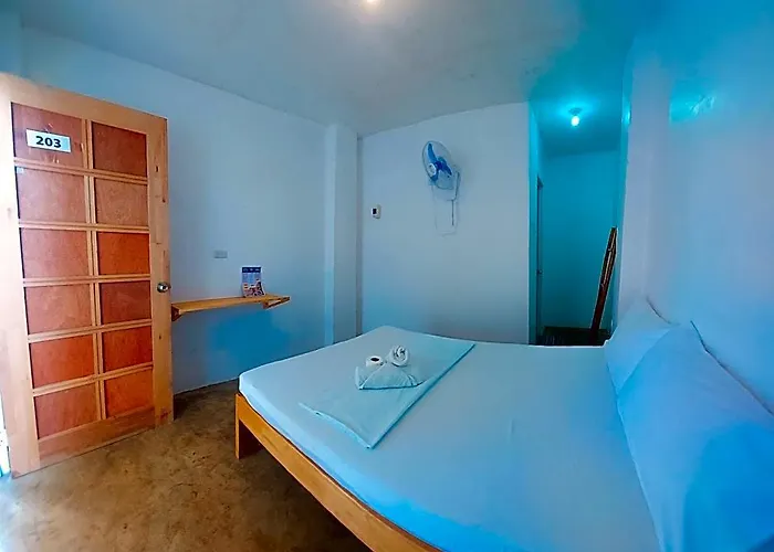 Camotes Hostel Himensulan